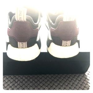 Women’s Adidas NMD R1